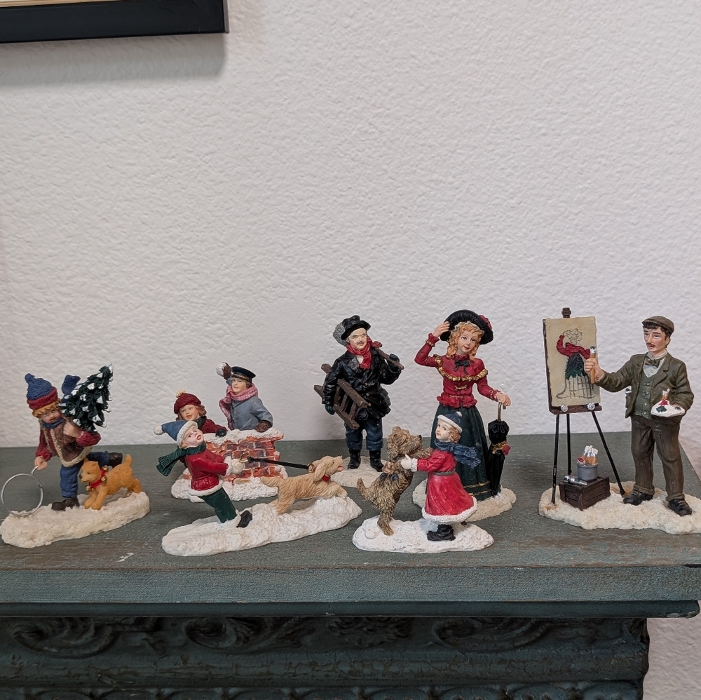 Lot of 7 Mervyn's Village Square Christmas Holiday People & Dogs Figurines